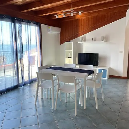 Arya Apartament *