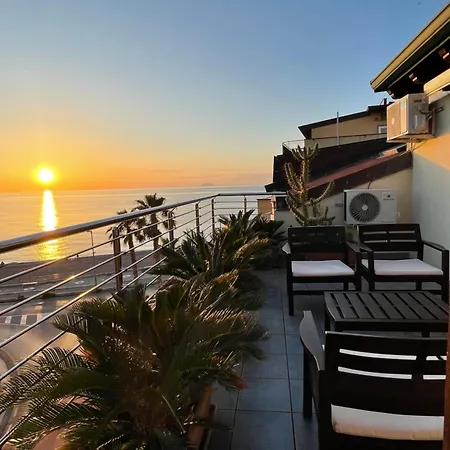 Arya Apartament Capo dʼOrlando